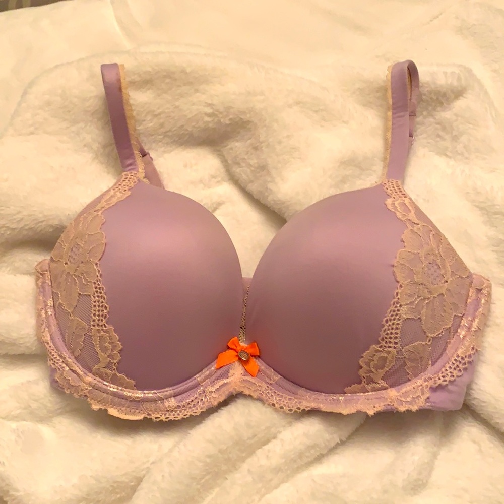 🔥 Victoria’s Secret- Body by Victoria bra 🔥